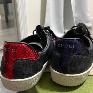 GUCCI ACE GG SUPREME “Black Grey”